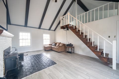 Photo of 8404 Oaklandon Road, Indianapolis, IN