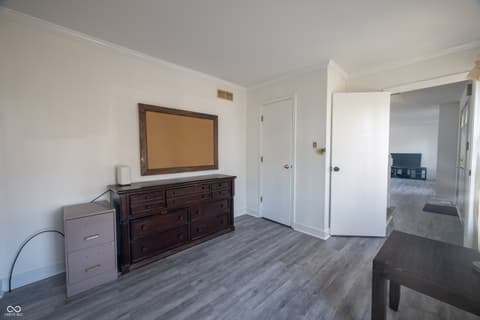 Photo of 8404 Oaklandon Road, Indianapolis, IN