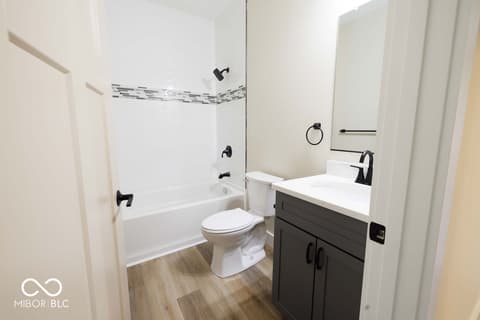 Bathroom at 534 E Dogwood Court, Spencer, IN