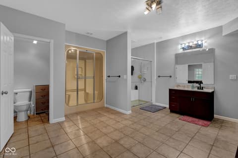 Photo of 295 Persimmon Drive, North Vernon, IN