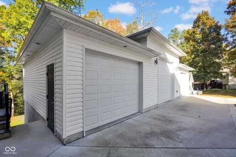 Photo of 295 Persimmon Drive, North Vernon, IN