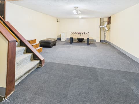 Photo of 307 N Winthrop Road, Muncie, IN