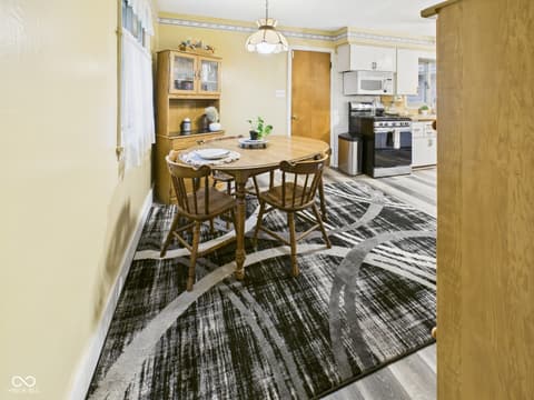 Photo of 307 N Winthrop Road, Muncie, IN