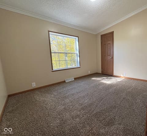 Photo of 1457 Spirea Court, North Vernon, IN