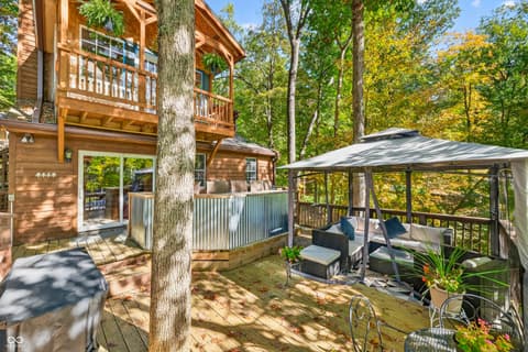 Photo of 7201 Birch Drive, Nineveh, IN