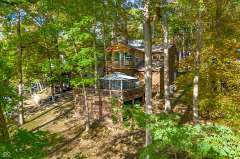 Photo of 7201 Birch Drive, Nineveh, IN