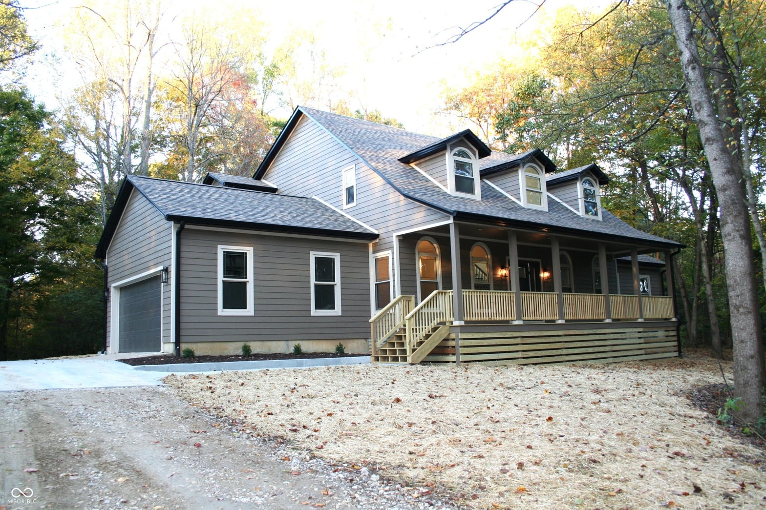 Front exterior at 2886 Webber Hill Road, Trafalgar, IN