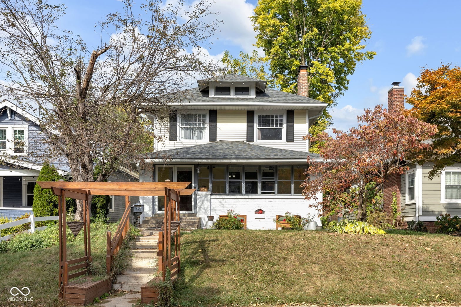Photo of 406 E 51st Street, Indianapolis, IN