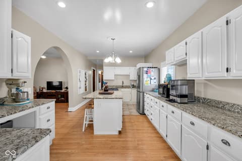 Photo of 406 E 51st Street, Indianapolis, IN
