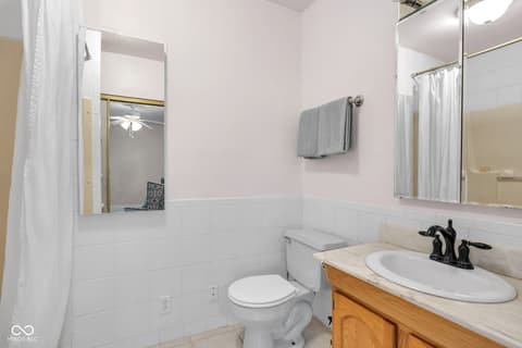 Photo of 406 E 51st Street, Indianapolis, IN