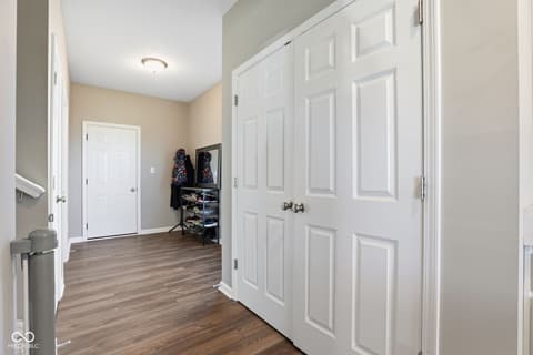 Foyer at 3881 Justify Drive, Bargersville, IN