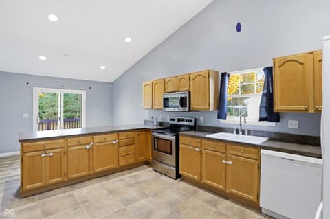 Photo of 530 Old Farm Road, Danville, IN