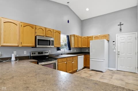 Photo of 530 Old Farm Road, Danville, IN