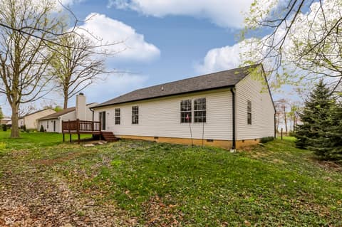 Photo of 530 Old Farm Road, Danville, IN