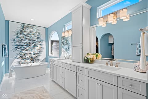Primary bathroom at 4301 Stone Lake Drive, Zionsville, IN