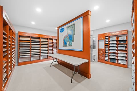 Walk In Closets — 4301 Stone Lake Drive, Zionsville, IN