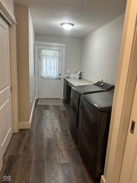 Laundry room at 6953 N State Road 29, Frankfort, IN