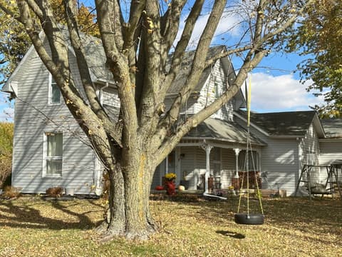 Front exterior at 6953 N State Road 29, Frankfort, IN