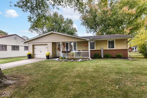 1604 Gleneagles Drive