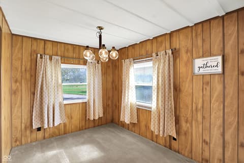 Dining room at 3820 W Us Highway 40, Greenfield, IN