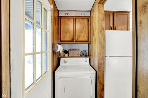Laundry room at 3820 W Us Highway 40, Greenfield, IN