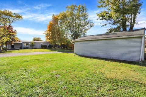Yard at 3820 W Us Highway 40, Greenfield, IN
