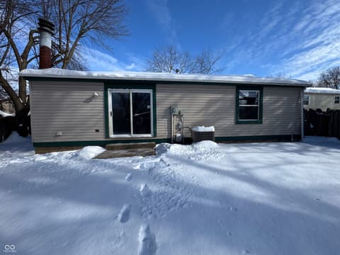 Photo of 916 Waring Drive E, Indianapolis, IN