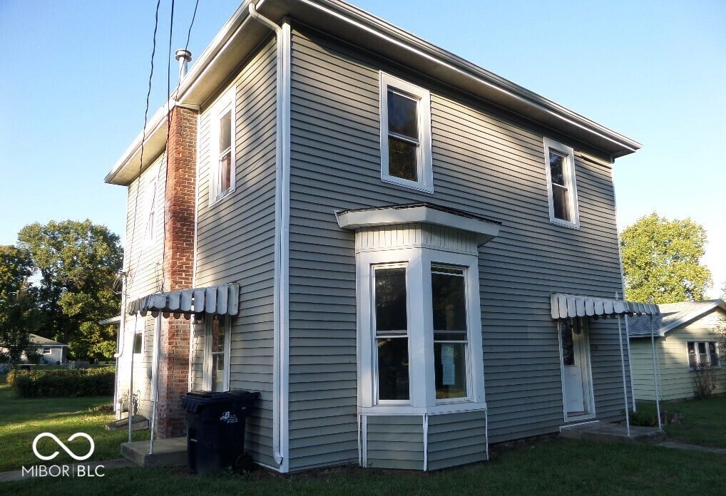 Side exterior at 424 W Broad Street, Spiceland, IN
