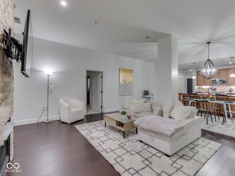 Photo of 222 N East Street, Indianapolis, IN