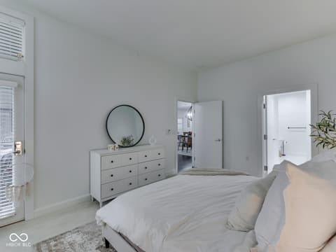 Photo of 222 N East Street, Indianapolis, IN