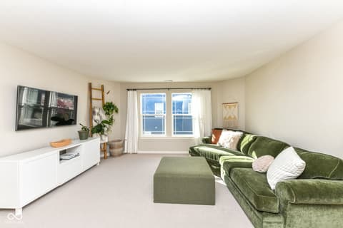 Photo of 11046 Chapel Park Drive N, Noblesville, IN