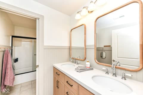 Photo of 11046 Chapel Park Drive N, Noblesville, IN