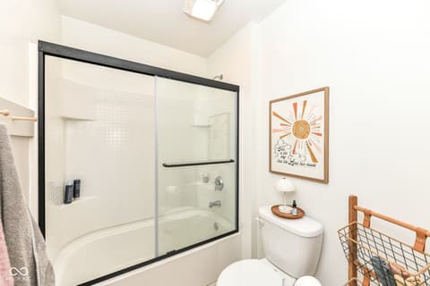 Photo of 11046 Chapel Park Drive N, Noblesville, IN