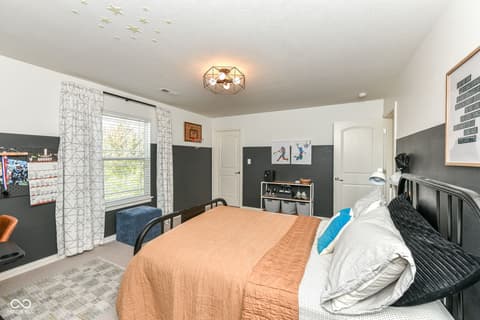 Photo of 11046 Chapel Park Drive N, Noblesville, IN