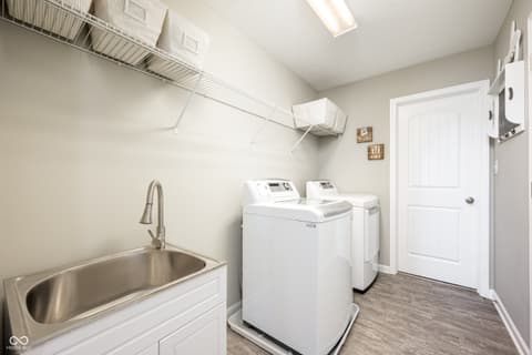 Laundry room at 16713 Aerion Court, Westfield, IN