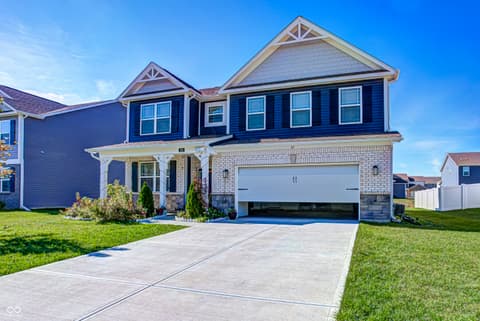 Photo of 230 Walker Drive, Whiteland, IN