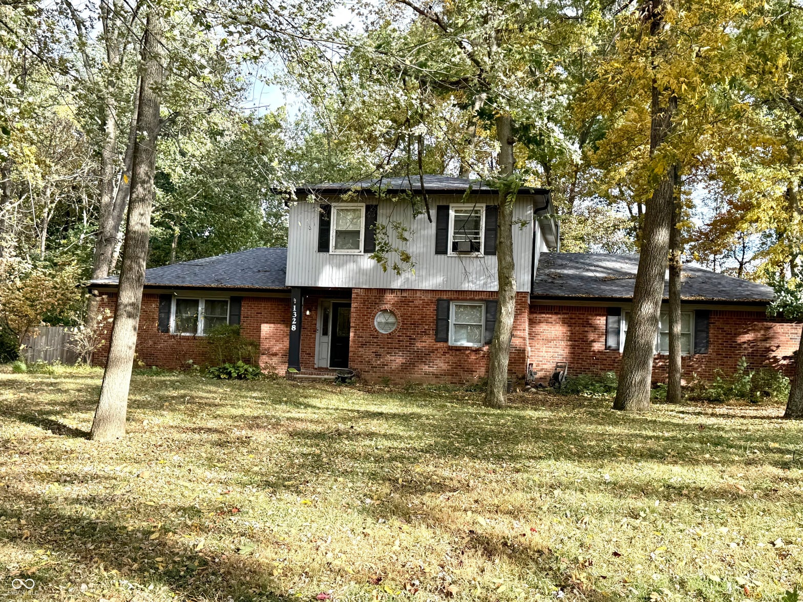 Front exterior at 1328 W Ridge Road, Crawfordsville, IN