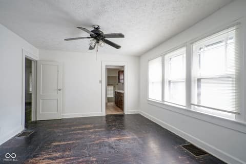 Photo of 925 N Chester Avenue, Indianapolis, IN