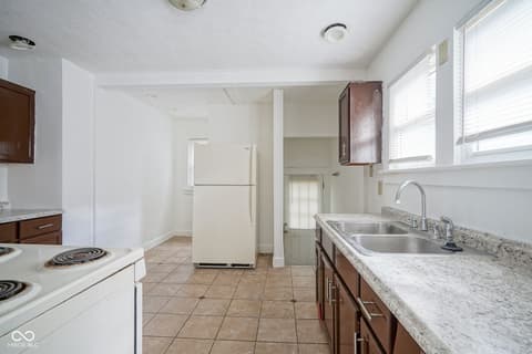 Photo of 925 N Chester Avenue, Indianapolis, IN