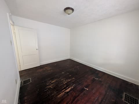 Photo of 925 N Chester Avenue, Indianapolis, IN
