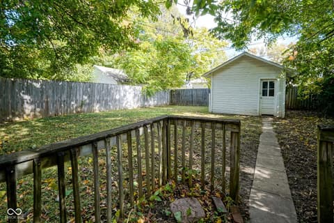 Photo of 925 N Chester Avenue, Indianapolis, IN