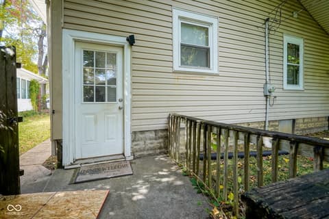 Photo of 925 N Chester Avenue, Indianapolis, IN