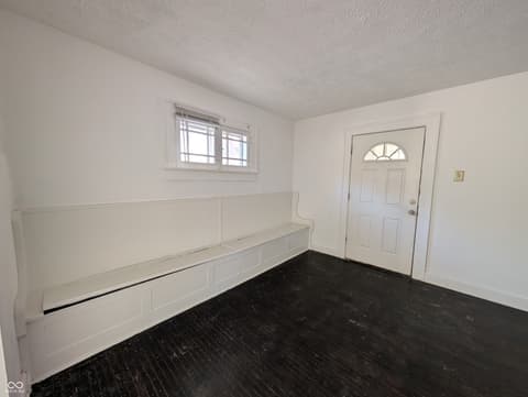 Photo of 925 N Chester Avenue, Indianapolis, IN