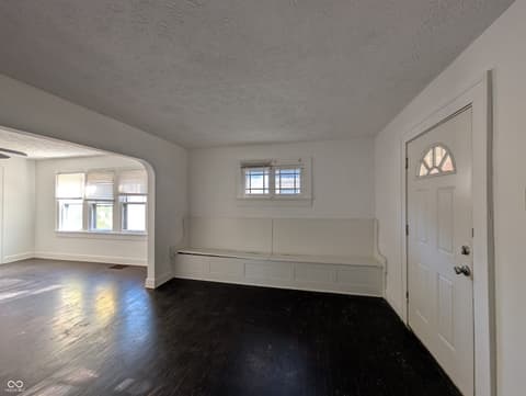 Photo of 925 N Chester Avenue, Indianapolis, IN