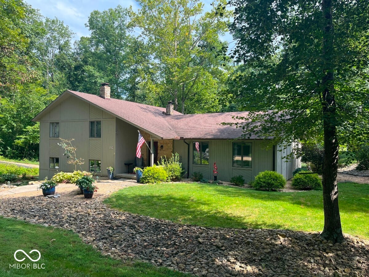 Photo of 1134 County Line Road, Batesville, IN