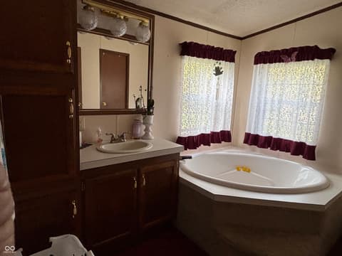 Bathroom at 7710 E 720 S, Carbon, IN