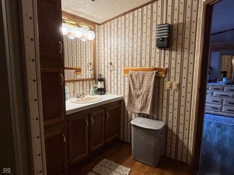 Bathroom at 7710 E 720 S, Carbon, IN