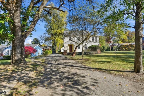 118 Winding Way