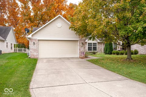 10843 Stable Drive