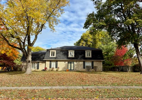 5252 E 78th Place